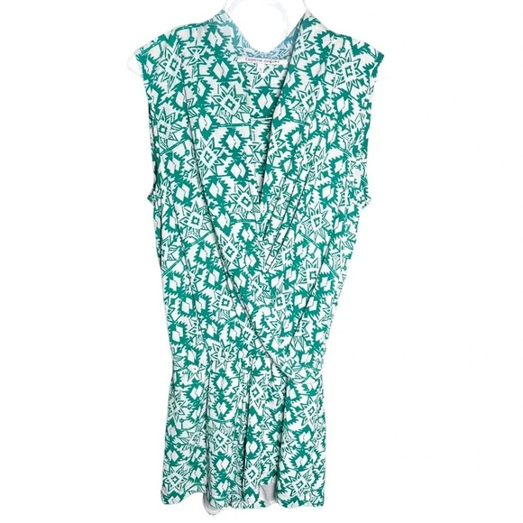 Collective concepts romper size small green and white so cute. Great condition - Picture 1 of 7